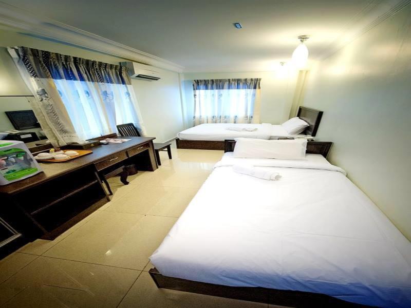 Hotel Bintang Indah Кота-Бару Экстерьер фото