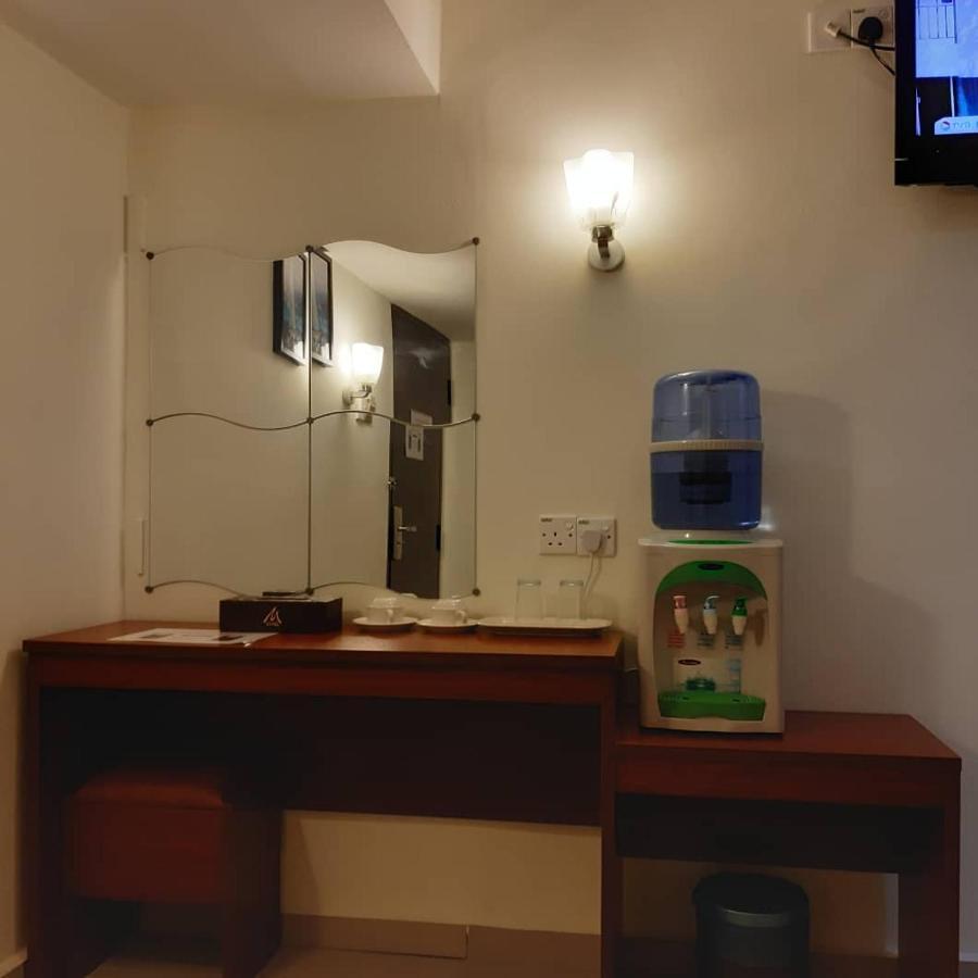 Hotel Bintang Indah Кота-Бару Экстерьер фото