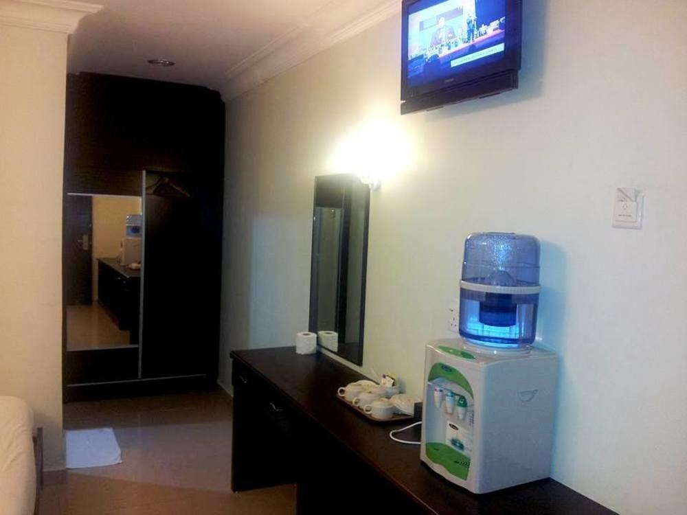 Hotel Bintang Indah Кота-Бару Экстерьер фото
